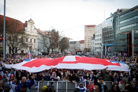 Oslavy hokejistov na Námestí SNP