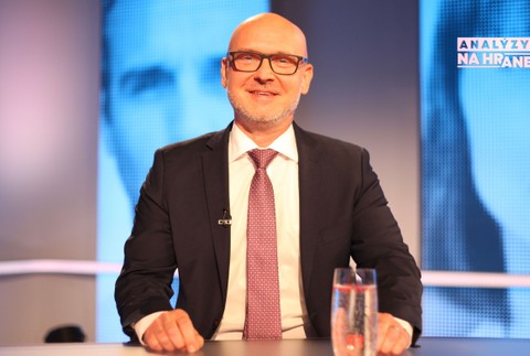 Analýzy Na hrane s Branislavom Gröhlingom