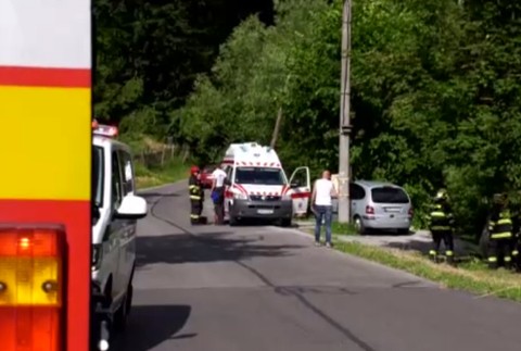 Nehoda 39-ročnej matky malého dieťaťa pri Bystrici. Utrpela vážne zranenie chrbtice