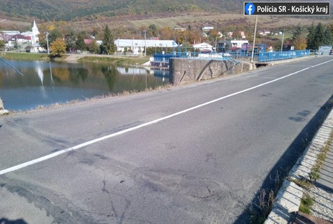 V Michalovciach padol most