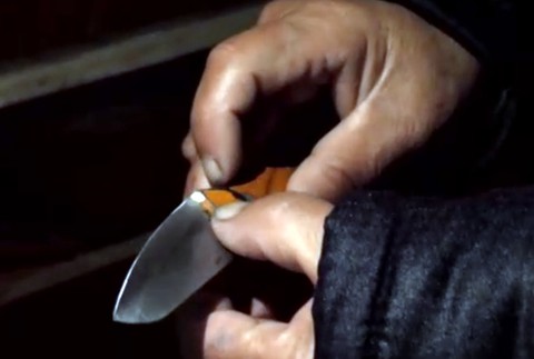 Chlapec bodol matku. Žiakovi základnej školy hrozí väzenie