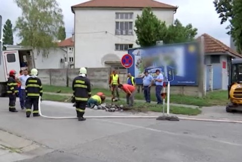 Robotníci spôsobili únik plynu.