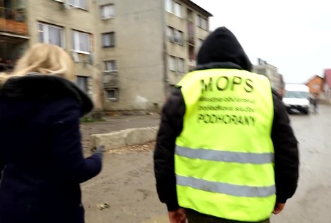 [multi] Mladik zrazil dievcatko 789