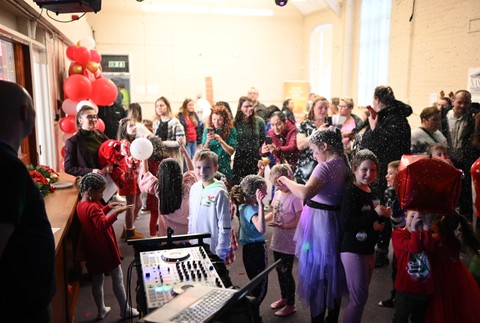 438A8949-A685-4792-9EC3-DC8E6CFE8F7E