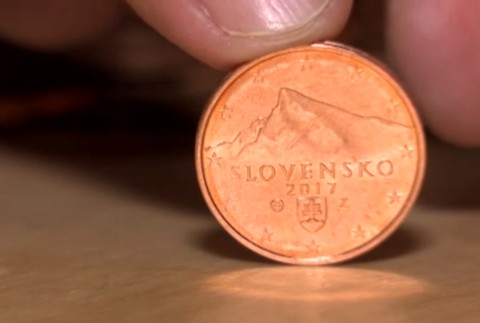 Plná peňaženka mincí môže byť minulosťou. Slovenský zväz obchodu chce zrušiť tie najmenšie