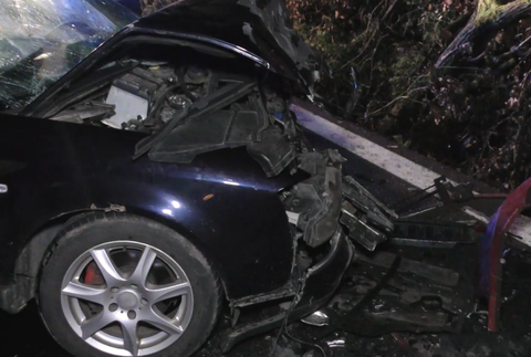 Čelná zrážka áut