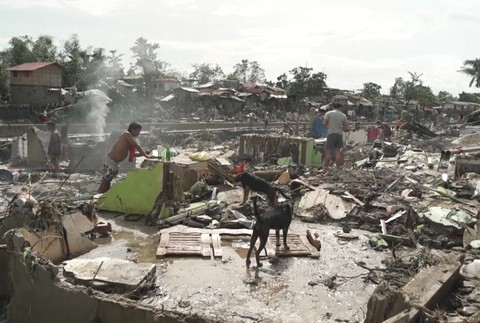 [multi] FilipinyKalmaegi 3914