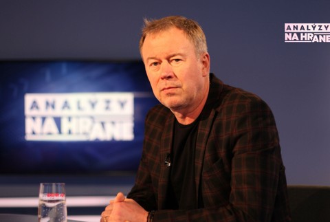 Analýzy Na hrane s Ivanom Štulajterom