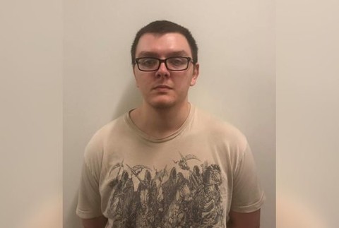 Vošiel do banky a spustil streľbu. Útok mladíka si vyžiadal 5 obetí