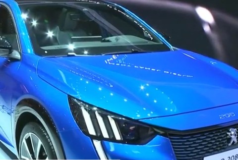 Fenoménom najbližších rokov budú elektro autá. Preraziť by mali aj na Slovensku