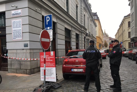 Požiar v Starej Tržnici v Bratislave