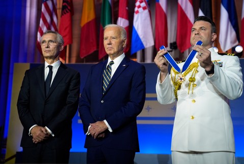 Summit NATO vo Washingtone