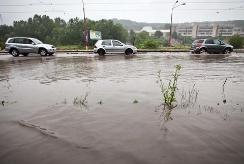Bratislava: voda zaplavila ulice