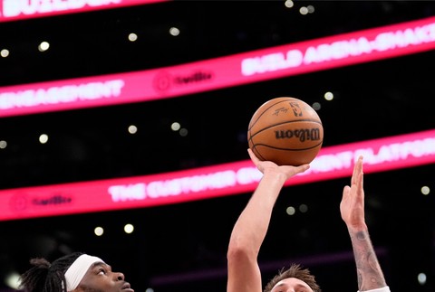 Pacers_Lakers_Basketball155183