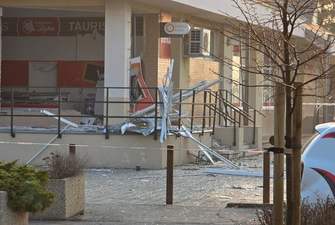 Výbuch bankomatu v Gajaroch 