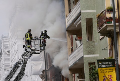 Italy_Explosion345946957562