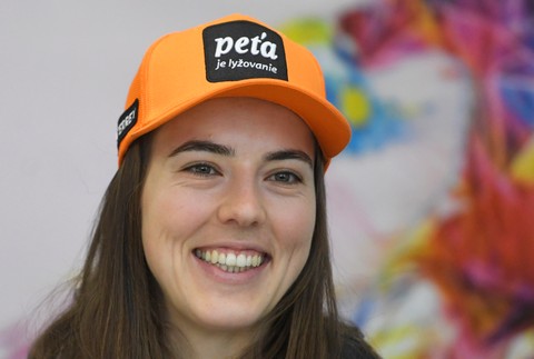 Slovenská zjazdová lyžiarka Petra Vlhová pred pretekmi Svetového pohára alpských lyžiarok vo Flachau a v Jasnej