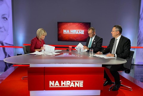 7d7db58d-7fc7-46ab-a6ae-7580af0b3dfa