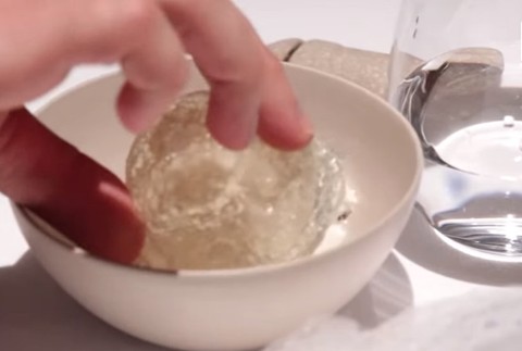 Špecialita, ktorú si obľúbil každý zákazník. V tejto reštaurácií podávajú vysmážaný vzduch