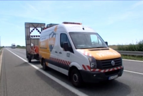 Bezradní uprostred jazdy po diaľnici? Pomôže diaľničná patrola