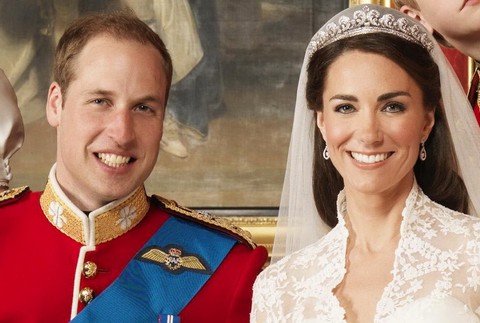 Oficiálna fotka mladomanželov Kate a Williama