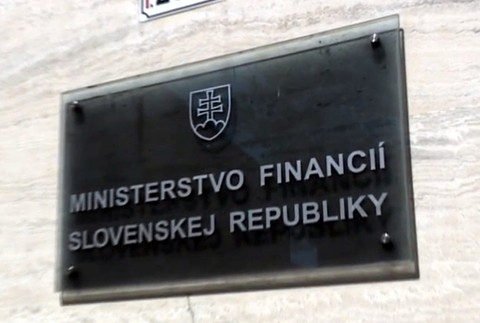 Čísla štatistického úradu dostali do pozoru ministra financií. Extrémne spomalenie rastu ekonomiky ho prekvapilo