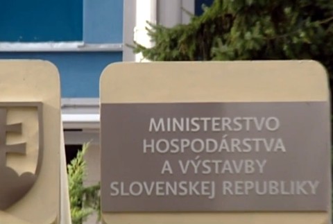 Cudzinci chcú podnikať na Slovensku. Nevedia sa prebiť cez byrokraciu