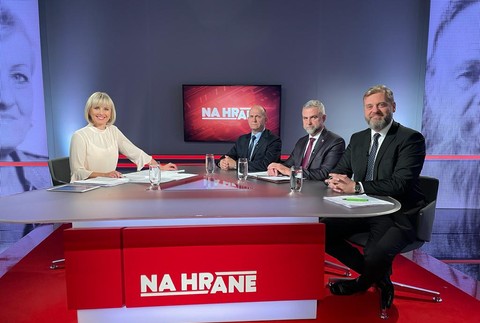 2eb8c3bf-d198-4bec-bf9b-8019cc3b6e1c