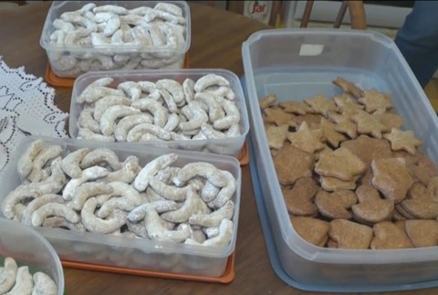 Učitelia pečú pre zdravotníkov 7