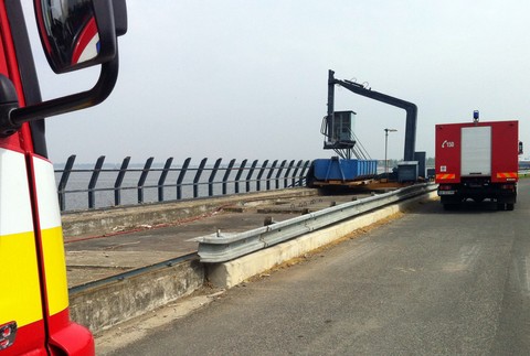 Ropná škvrna na Dunaji