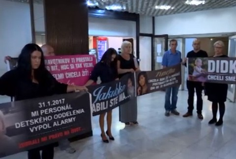 Rodičia na ministerstve spravodlivosti 