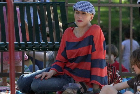 Gwen Stefani s deťmi na ihrisku