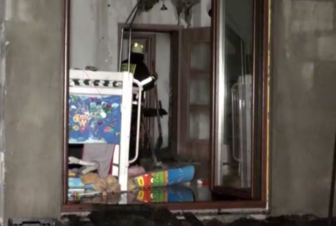 Séria bleskov na Horehroní pripravila mladú rodinu o strechu nad hlavou, dom úplne vyhorel 