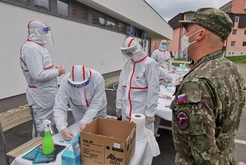 Premiér Igor Matovič ako dobrovoľník na plošnom testovaní 