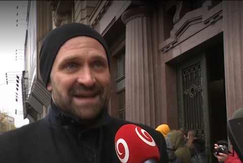 Stretnite sa s nami a vysvetlite nám to, žiadajú herci vysvetlenie odvolania Vajdičku od ministerstva kultúry