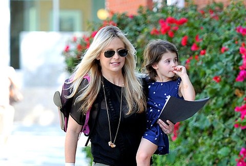 Falošný brat  - Sarah Michelle Gellar s rodinou 2