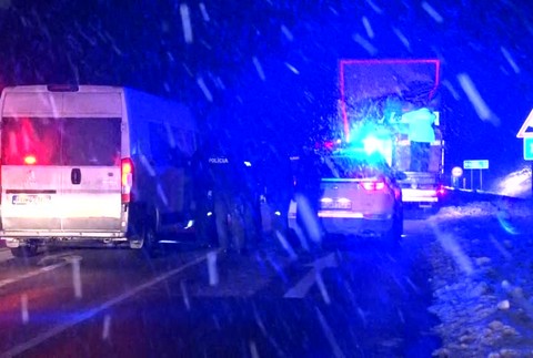 [multi] Kamion migranti 1196