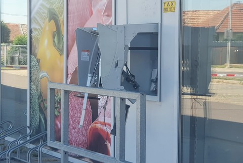 Explózia bankomatu v obci Výčapy Opatovce