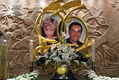 Znovu sa bude vyšetrovať smrť princeznej Diany a jej egyptského milenca Dodiho al Fayeda v Paríži v roku 1997