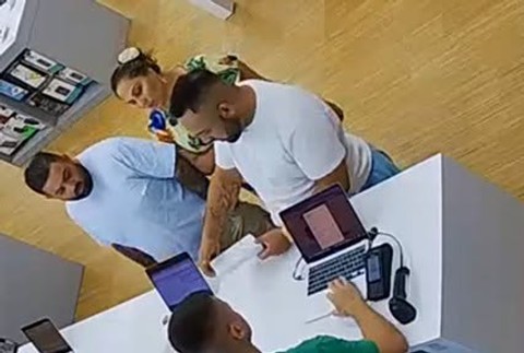 krádež telefónu na Nivách 2