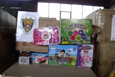 FOTO: Colníci zaistili falzifikáty v hodnote takmer 5 miliónov eur 