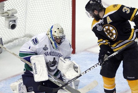 Boston-Vancouver 4.finále play-off