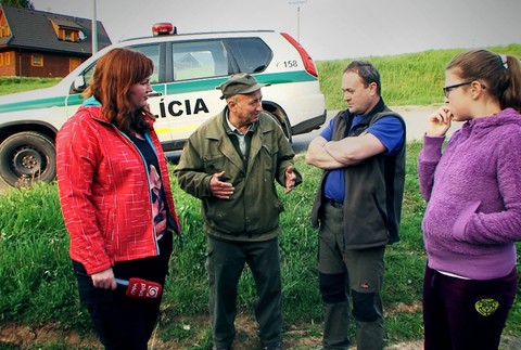 Lesník Štefan (druhý zľava)