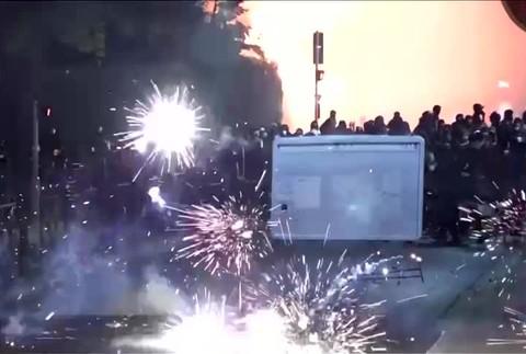 [multi] Francúzsko protesty 10260