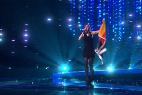 vitazka eurosongu-nemka lena spieva na podiu