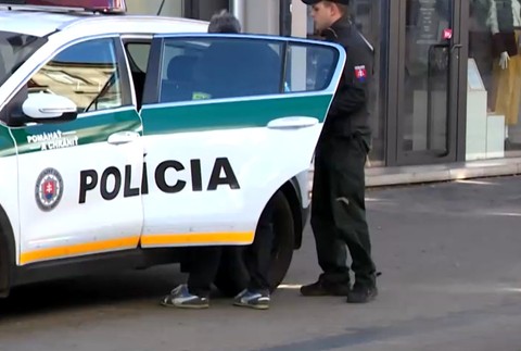 Strelcom bol 30-ročný Tomáš.