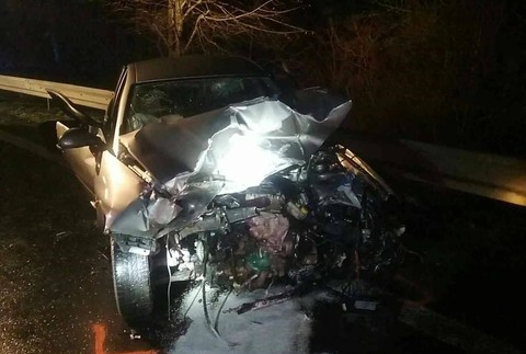 Polícia zasahovala pri hromadnej nehode. Zrazilo sa päť áut