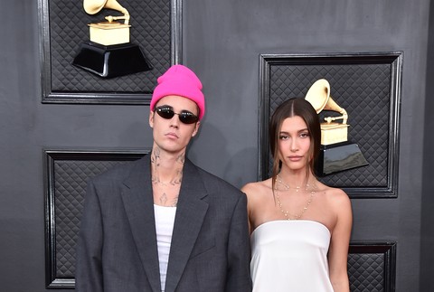 64th_Annual_Grammy_Awards_-_Arrivals_92350-08be83afaea641d49256b14a1dc48d6f