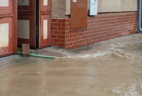 V Radošovciach zaplavilo najmenej 50 domov