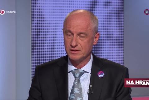 [multi] Na hrane 9579